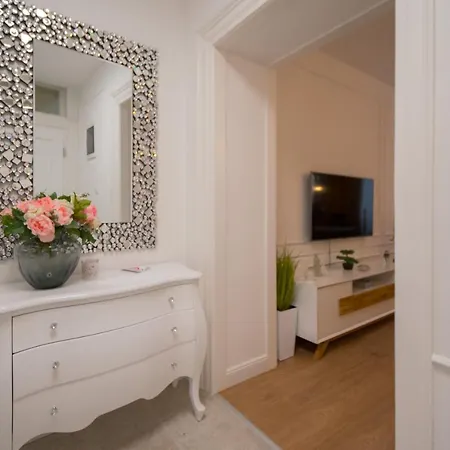 Apartmán Trixi Maksimijan Pula