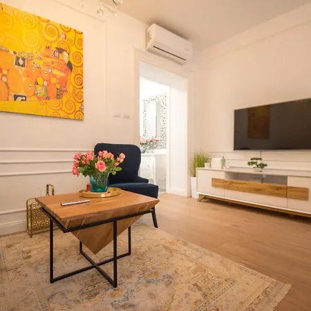Trixi Maksimijan Apartmán Pula