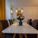 Trixi Maksimijan