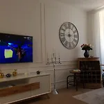 Lägenhet Trixi Maksimijan