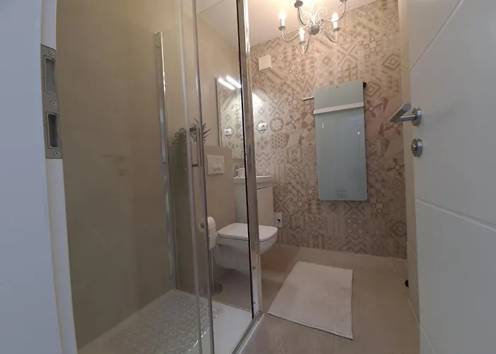 Trixi Maksimijan 아파트 *